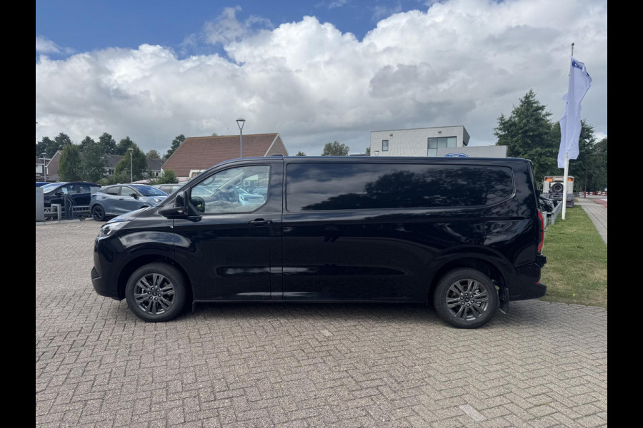 Ford E-Transit Custom 340 L2H1 Limited 71 kWh | SCI | 218pk | Laadvloer bescherming | 12-weg verstel- en verwarmbare AGR bestuurders- en passagiersstoel Laadvloer bescherming,12-weg verstel- en verwarmbare AGR bestuurders- en passagiersstoel | Trekhaakvoorbereiding | 17 inch lichtmetalen velgen (Carbonised Grey) | Driver Assistent Pack Ultimate | AGM accu | BEV 3-fase oplaadkabel (mode 3, 32A, 10m)