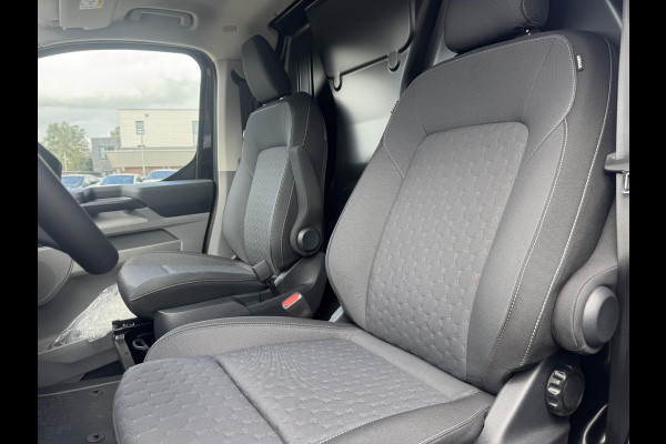 Ford E-Transit Custom 340 L2H1 Limited 71 kWh | SCI | 218pk | Laadvloer bescherming | 12-weg verstel- en verwarmbare AGR bestuurders- en passagiersstoel Laadvloer bescherming,12-weg verstel- en verwarmbare AGR bestuurders- en passagiersstoel | Trekhaakvoorbereiding | 17 inch lichtmetalen velgen (Carbonised Grey) | Driver Assistent Pack Ultimate | AGM accu | BEV 3-fase oplaadkabel (mode 3, 32A, 10m)