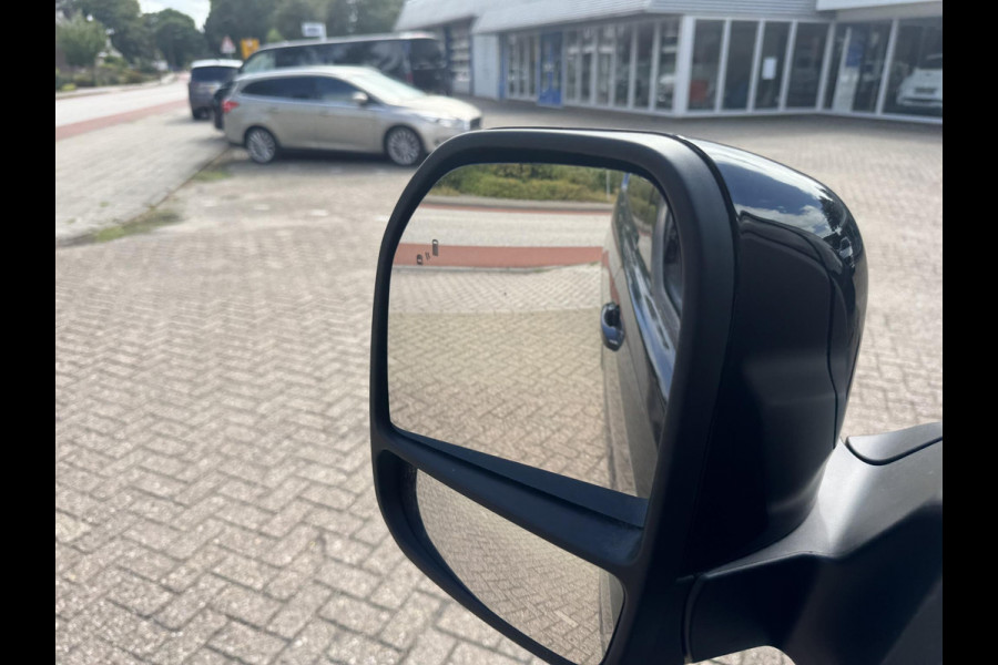 Ford E-Transit Custom 340 L2H1 Limited 71 kWh | SCI | 218pk | Laadvloer bescherming | 12-weg verstel- en verwarmbare AGR bestuurders- en passagiersstoel Laadvloer bescherming,12-weg verstel- en verwarmbare AGR bestuurders- en passagiersstoel | Trekhaakvoorbereiding | 17 inch lichtmetalen velgen (Carbonised Grey) | Driver Assistent Pack Ultimate | AGM accu | BEV 3-fase oplaadkabel (mode 3, 32A, 10m)