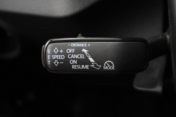 Škoda Kamiq 1.0 TSI Business Edition Leer, Elektr. Stoel, Camera, ACC, Keyless, Virtual Cockpit, LED, PDC