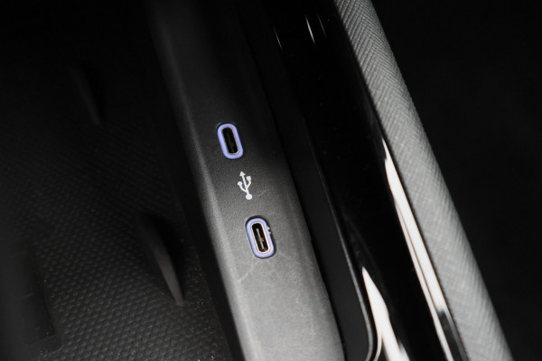 Škoda Kamiq 1.0 TSI Business Edition Leer, Elektr. Stoel, Camera, ACC, Keyless, Virtual Cockpit, LED, PDC