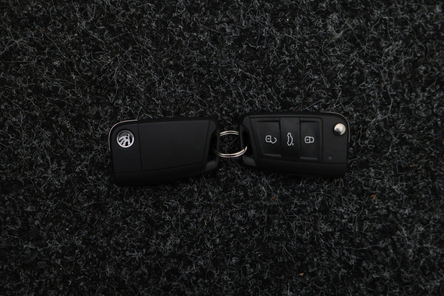Škoda Kamiq 1.0 TSI Business Edition Leer, Elektr. Stoel, Camera, ACC, Keyless, Virtual Cockpit, LED, PDC