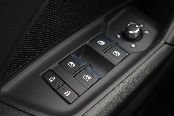 Audi A3 Limousine 35 TFSI Business edition Leer, Matrix LED, Camera, Apple Carplay, Virtual Cockpit, PDC