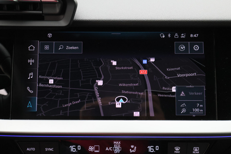 Audi A3 Limousine 35 TFSI Business edition Leer, Matrix LED, Camera, Apple Carplay, Virtual Cockpit, PDC