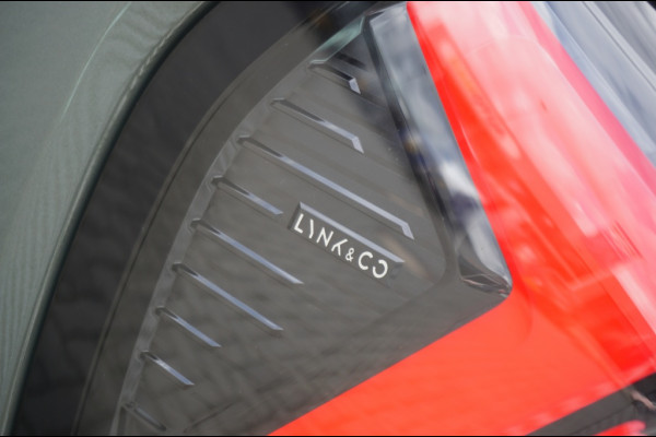 Lynk & Co 01 276 PK Core NIEUW MODEL | 1.800 TREKGEWICHT | NED. AUTO!