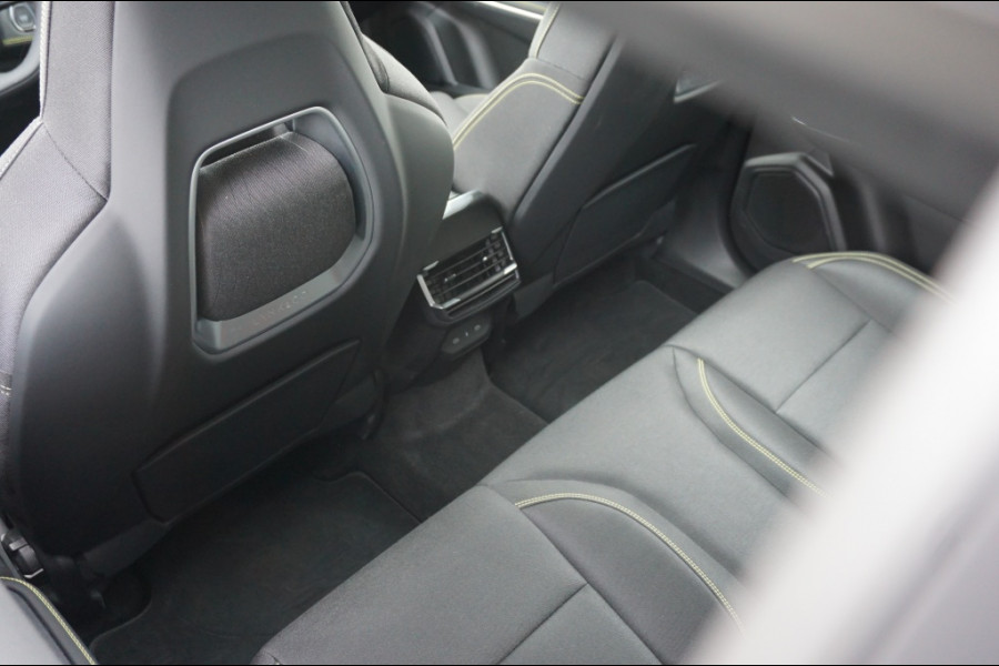 Lynk & Co 01 276 PK Core NIEUW MODEL | 1.800 TREKGEWICHT | NED. AUTO!