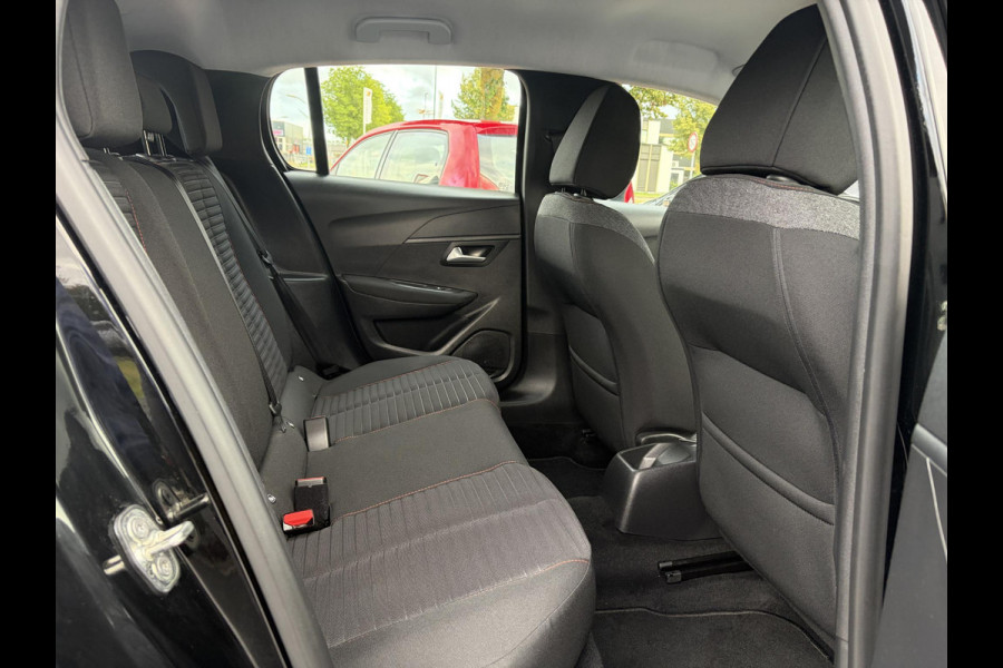 Peugeot 208 1.2 PureTech Blue Lease Active ✓102pk✓2e Eigenaar✓Trekhaak✓Navi✓Carplay✓6 Bak✓Dealer Onderhouden✓Lm velgen✓Rijstrooksensor✓Pdc✓N.A.P✓Clima✓Cruise✓Weinig km✓Apk tot 09-2027