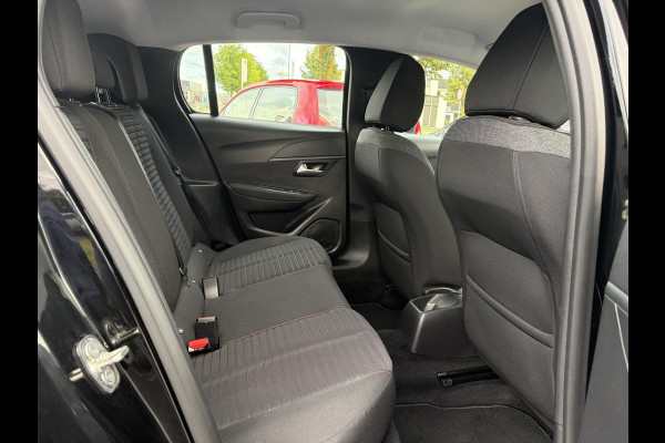 Peugeot 208 1.2 PureTech Blue Lease Active ✓102pk✓2e Eigenaar✓Trekhaak✓Navi✓Carplay✓6 Bak✓Dealer Onderhouden✓Lm velgen✓Rijstrooksensor✓Pdc✓N.A.P✓Clima✓Cruise✓Weinig km✓Apk tot 09-2027