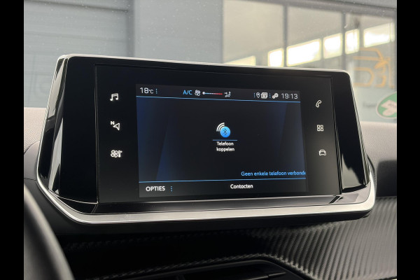Peugeot 208 1.2 PureTech Blue Lease Active ✓102pk✓2e Eigenaar✓Trekhaak✓Navi✓Carplay✓6 Bak✓Dealer Onderhouden✓Lm velgen✓Rijstrooksensor✓Pdc✓N.A.P✓Clima✓Cruise✓Weinig km✓Apk tot 09-2027