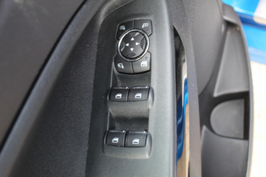 Ford EcoSport 1.0 EcoBoost ST-Line , 125pk , Mooie Hoogzitter Climate control , Cruise control , Achteruitrijcamera Stoel,Stuur en Voorruitverwarming , Bluetooth , Navigatie