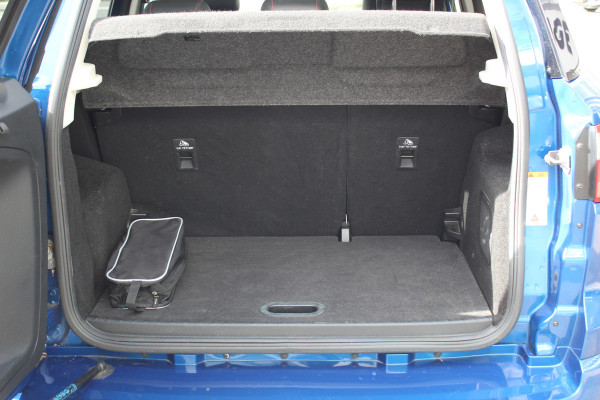 Ford EcoSport 1.0 EcoBoost ST-Line , 125pk , Mooie Hoogzitter Climate control , Cruise control , Achteruitrijcamera Stoel,Stuur en Voorruitverwarming , Bluetooth , Navigatie