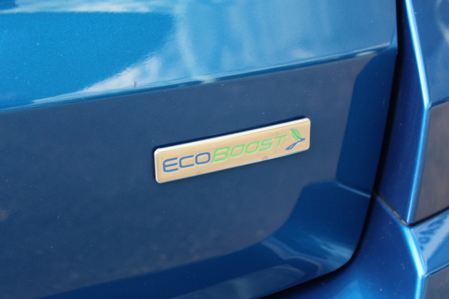 Ford EcoSport 1.0 EcoBoost ST-Line , 125pk , Mooie Hoogzitter Climate control , Cruise control , Achteruitrijcamera Stoel,Stuur en Voorruitverwarming , Bluetooth , Navigatie