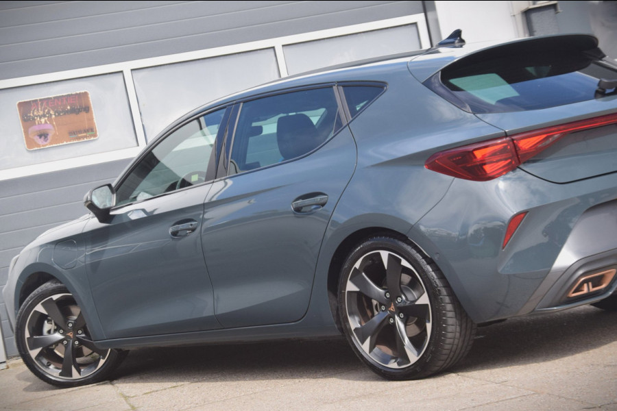 CUPRA Leon 1.5 TSI e-Hybrid Business PHEV/EDGE PAKKET/MATRIX KOPLAMPEN/WINTERPAKKET
