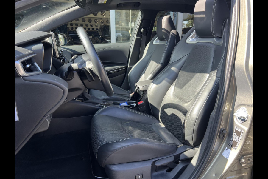 Toyota Corolla Touring Sports 2.0 Hybrid Premium | Trekhaak, Panoramadak, JBL, Matrix LED, 18 inch, Leer, Stoelverwarming