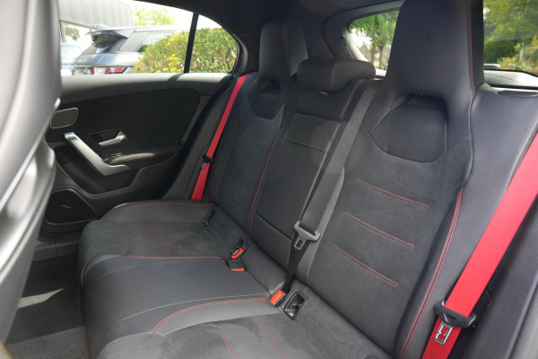 Mercedes-Benz A-Klasse AMG 35 4MATIC Aero Pack Burmester WideScreen Facelift