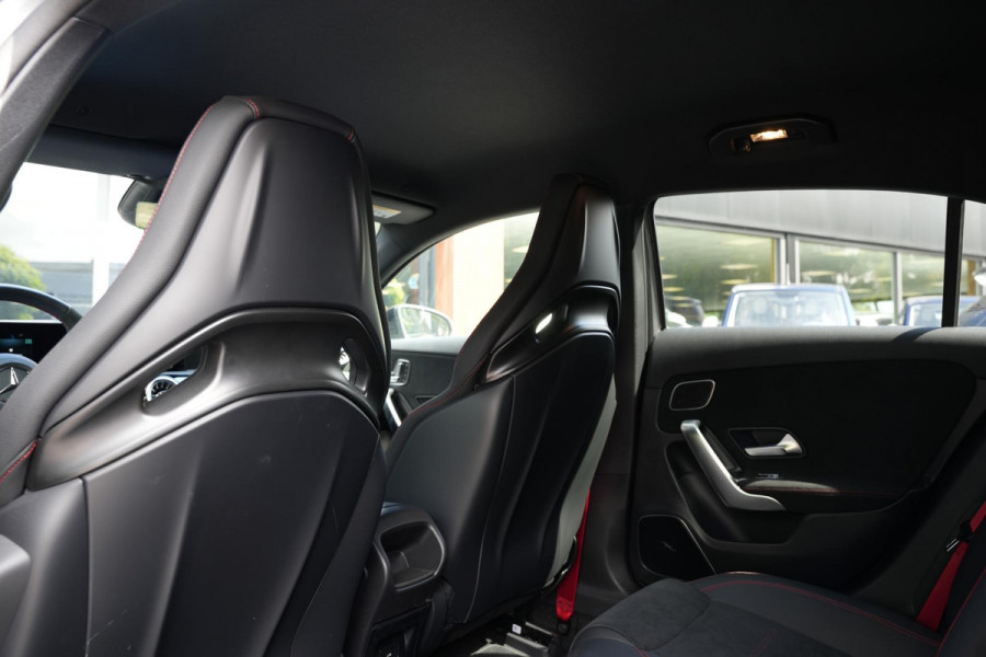 Mercedes-Benz A-Klasse AMG 35 4MATIC Aero Pack Burmester WideScreen Facelift