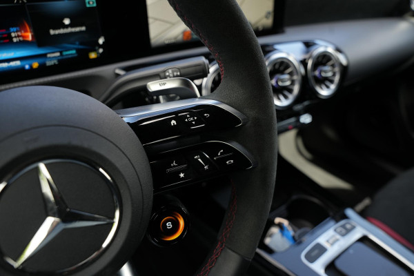 Mercedes-Benz A-Klasse AMG 35 4MATIC Aero Pack Burmester WideScreen Facelift