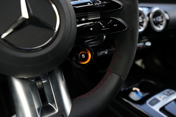 Mercedes-Benz A-Klasse AMG 35 4MATIC Aero Pack Burmester WideScreen Facelift