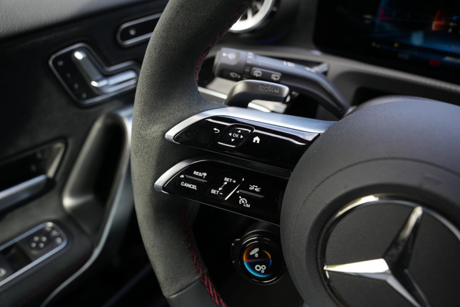Mercedes-Benz A-Klasse AMG 35 4MATIC Aero Pack Burmester WideScreen Facelift