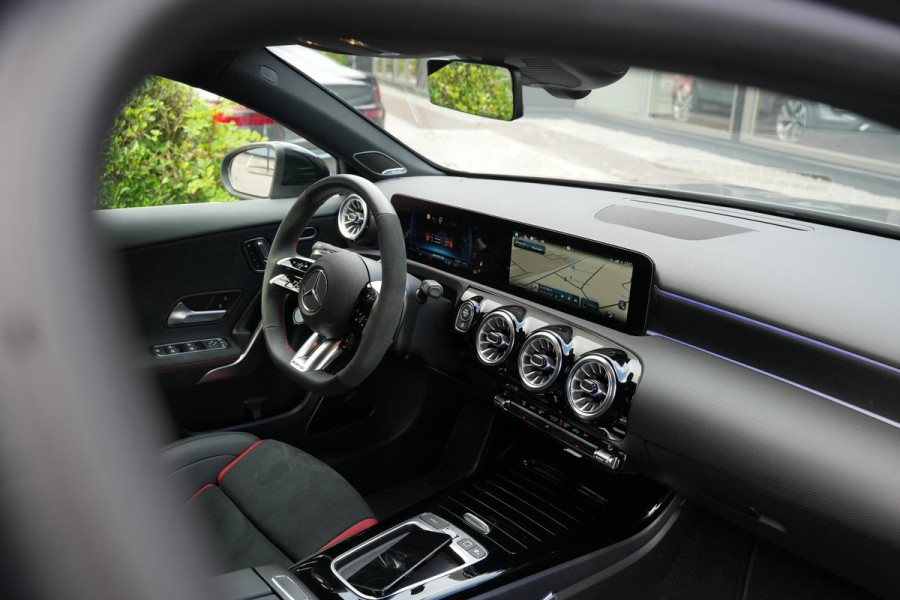 Mercedes-Benz A-Klasse AMG 35 4MATIC Aero Pack Burmester WideScreen Facelift