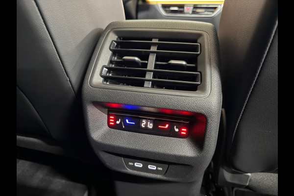 Volkswagen Tayron 1.5 eTSI R-Line Black Edition | Fabr. garantie tot 2030 | 272PK | Pano | H/K | IQ. Matrix led | Massage|Trekhaak