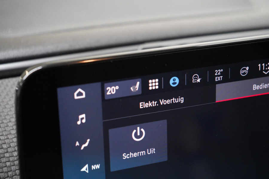 Fiat 500E La Prima 42 kWh | SoH 98,4% | Stoelverwarming | Navigatie | Leder | Lm velgen | All-seasonbanden