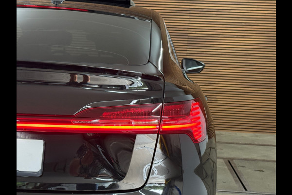 Audi Q8 Sportback e-tron 50 quattro S Edition 95 kWh | Pano | B&O| 22” | Massage | Adaptive Cruise | Matrix LED