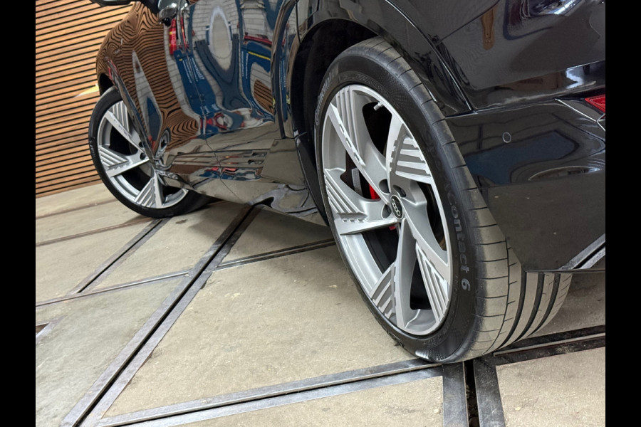 Audi Q8 Sportback e-tron 50 quattro S Edition 95 kWh | Pano | B&O| 22” | Massage | Adaptive Cruise | Matrix LED