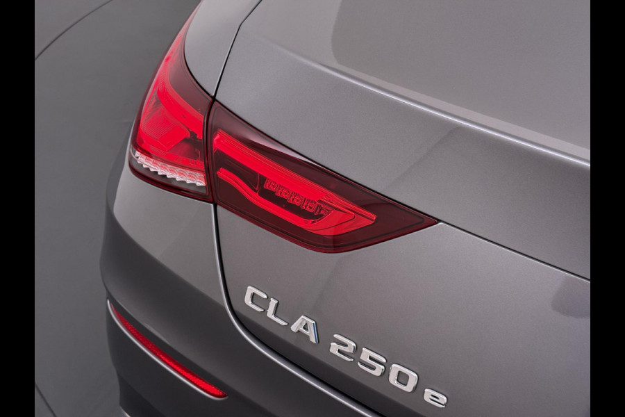 Mercedes-Benz CLA-Klasse 250 e Business Solution AMG AMG | COMPLEET ONDERHOUDEN | SFEERVERLICHTING | STOELVERWARMING | ACHTERUITRIJCAMERA | RIJKLAARPRIJS | 12 MND BOVAG GARANTIE