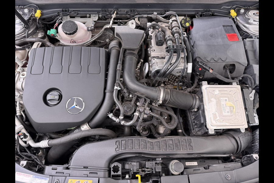 Mercedes-Benz CLA-Klasse 250 e Business Solution AMG AMG | COMPLEET ONDERHOUDEN | SFEERVERLICHTING | STOELVERWARMING | ACHTERUITRIJCAMERA | RIJKLAARPRIJS | 12 MND BOVAG GARANTIE