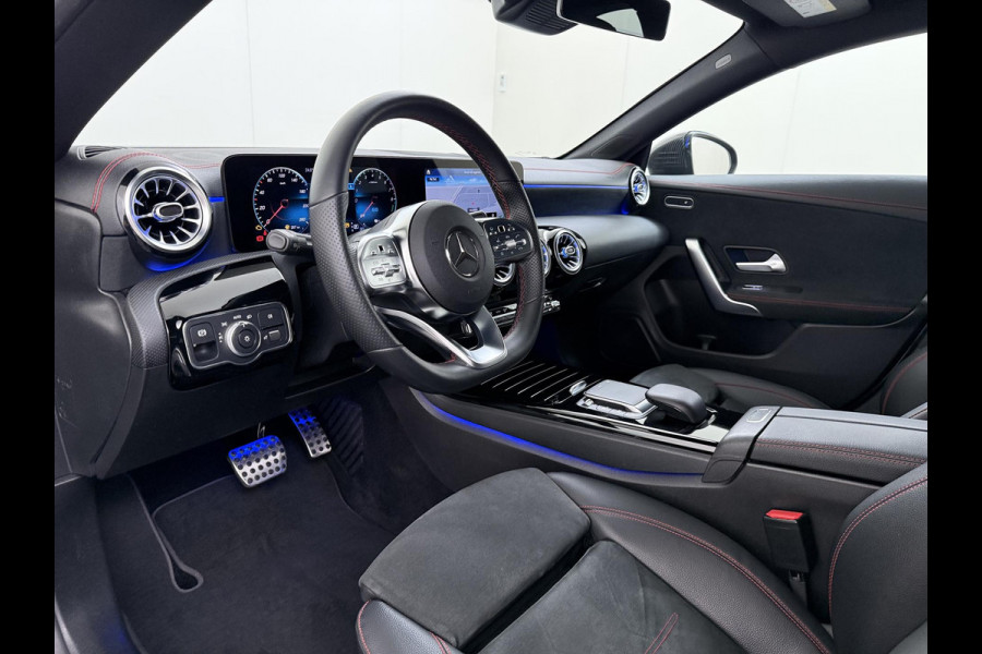 Mercedes-Benz CLA-Klasse 250 e Business Solution AMG AMG | COMPLEET ONDERHOUDEN | SFEERVERLICHTING | STOELVERWARMING | ACHTERUITRIJCAMERA | RIJKLAARPRIJS | 12 MND BOVAG GARANTIE