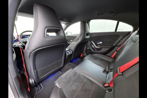 Mercedes-Benz CLA-Klasse 250 e Business Solution AMG AMG | COMPLEET ONDERHOUDEN | SFEERVERLICHTING | STOELVERWARMING | ACHTERUITRIJCAMERA | RIJKLAARPRIJS | 12 MND BOVAG GARANTIE