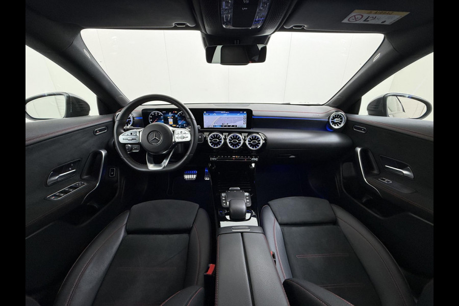 Mercedes-Benz CLA-Klasse 250 e Business Solution AMG AMG | COMPLEET ONDERHOUDEN | SFEERVERLICHTING | STOELVERWARMING | ACHTERUITRIJCAMERA | RIJKLAARPRIJS | 12 MND BOVAG GARANTIE