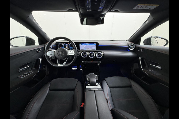 Mercedes-Benz CLA-Klasse 250 e Business Solution AMG AMG | COMPLEET ONDERHOUDEN | SFEERVERLICHTING | STOELVERWARMING | ACHTERUITRIJCAMERA | RIJKLAARPRIJS | 12 MND BOVAG GARANTIE