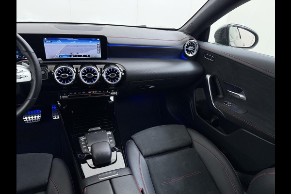 Mercedes-Benz CLA-Klasse 250 e Business Solution AMG AMG | COMPLEET ONDERHOUDEN | SFEERVERLICHTING | STOELVERWARMING | ACHTERUITRIJCAMERA | RIJKLAARPRIJS | 12 MND BOVAG GARANTIE