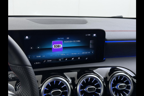 Mercedes-Benz CLA-Klasse 250 e Business Solution AMG AMG | COMPLEET ONDERHOUDEN | SFEERVERLICHTING | STOELVERWARMING | ACHTERUITRIJCAMERA | RIJKLAARPRIJS | 12 MND BOVAG GARANTIE