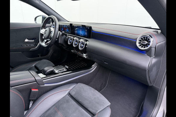 Mercedes-Benz CLA-Klasse 250 e Business Solution AMG AMG | COMPLEET ONDERHOUDEN | SFEERVERLICHTING | STOELVERWARMING | ACHTERUITRIJCAMERA | RIJKLAARPRIJS | 12 MND BOVAG GARANTIE