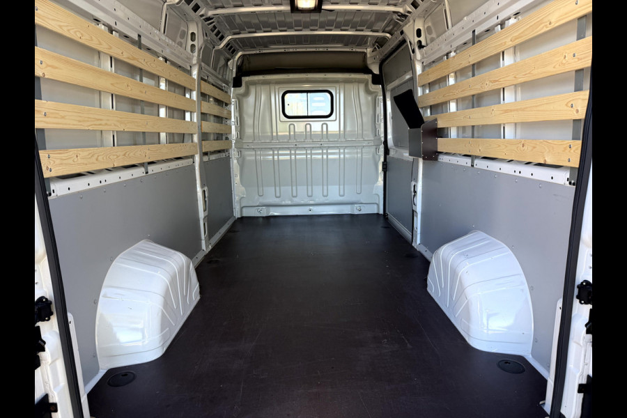Fiat E-Ducato 3.5T L3H2 79 kWh 3-Persoons, App Connect, Camera
