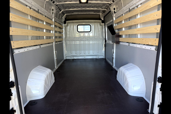 Fiat E-Ducato 3.5T L3H2 79 kWh 3-Persoons, App Connect, Camera