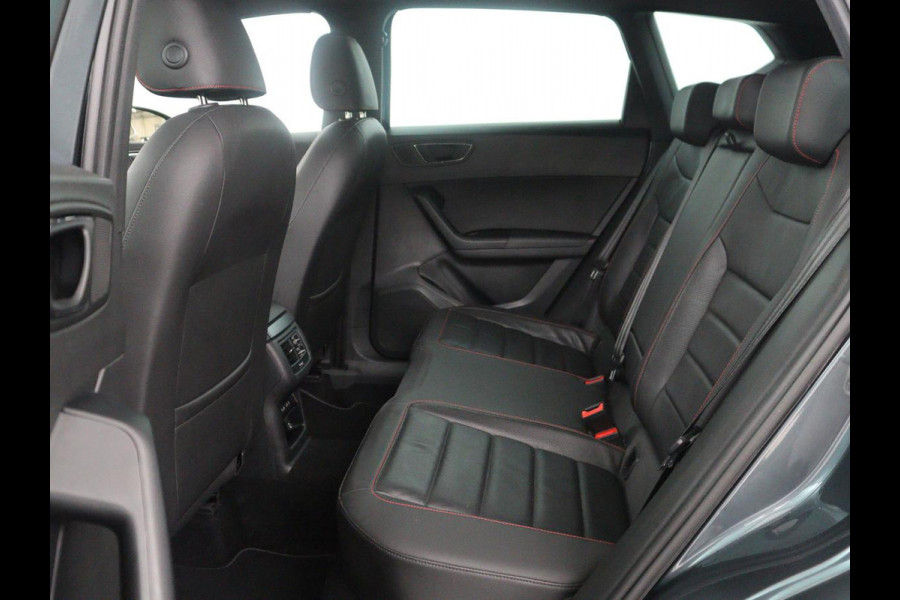Seat Ateca1.4 EcoTSI FR | Leder | Stoelverwarming | Climate control | Cruise control | Camera | Park assist | Carplay | Seat Sound | Navigatie | Sfeerverlichting