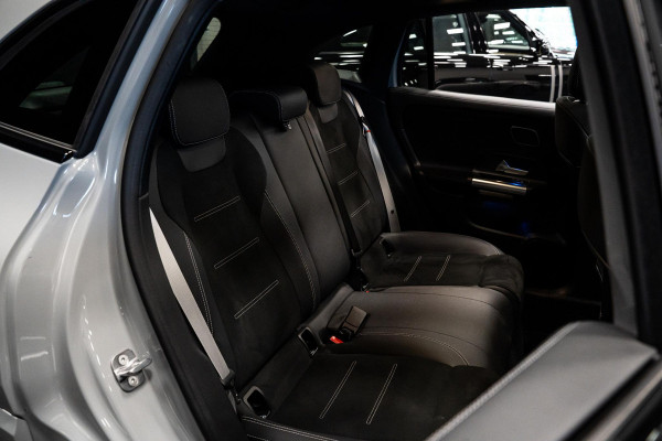 Mercedes-Benz GLA 250 e Business Solution AMG *Burmester / Panorama / HUD / Keyless / Surround-view*