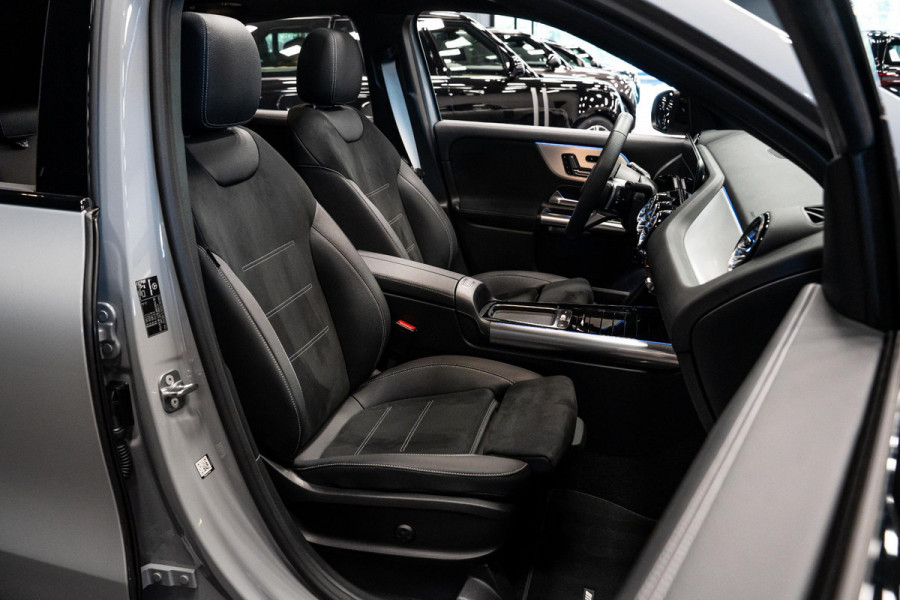 Mercedes-Benz GLA 250 e Business Solution AMG *Burmester / Panorama / HUD / Keyless / Surround-view*