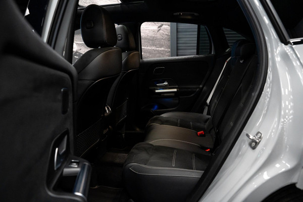 Mercedes-Benz GLA 250 e Business Solution AMG *Burmester / Panorama / HUD / Keyless / Surround-view*