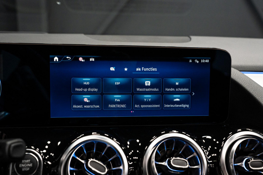 Mercedes-Benz GLA 250 e Business Solution AMG *Burmester / Panorama / HUD / Keyless / Surround-view*