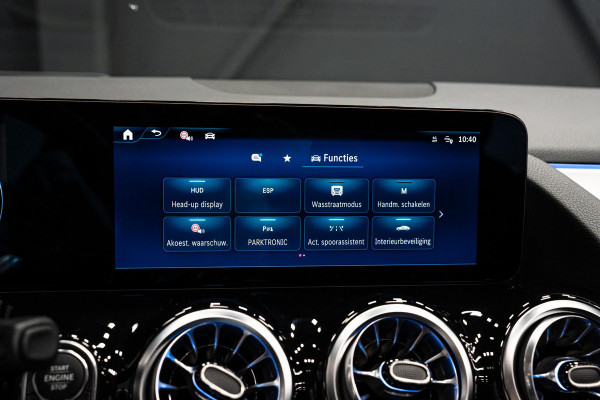 Mercedes-Benz GLA 250 e Business Solution AMG *Burmester / Panorama / HUD / Keyless / Surround-view*