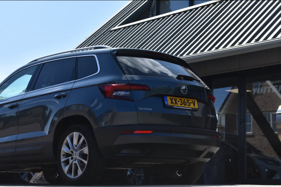 Škoda Karoq 1.5 TSI ACT | VIRTUAL COCKPIT | STOELVERWARMING | CAMERA | NAP | CANTON | SFEERVERLICHTING