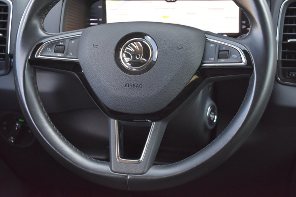 Škoda Karoq 1.5 TSI ACT | VIRTUAL COCKPIT | STOELVERWARMING | CAMERA | NAP | CANTON | SFEERVERLICHTING