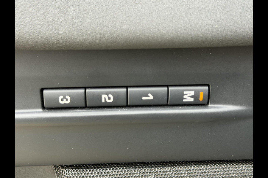 Land Rover Range Rover Evoque 1.5 P300e PHEV AWD R-Dynamic SE FACELIFT|Schuif/kantel|Meridian|360Cam|HUD|Winterpakket|