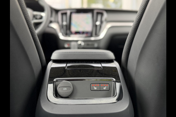 Volvo S60 2.0 Recharge T8 AWD 455PK Plus Bright |Schuif/kantel dak|H/K|360Cam|AutoPilot
