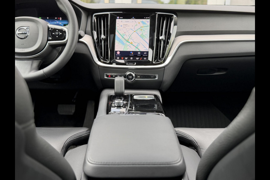 Volvo S60 2.0 Recharge T8 AWD 455PK Plus Bright |Schuif/kantel dak|H/K|360Cam|AutoPilot